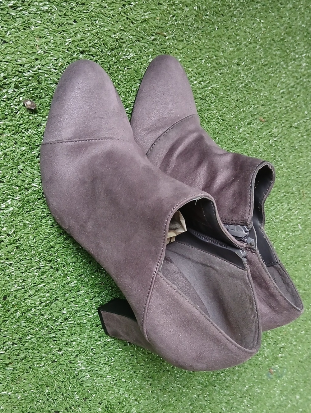 😍AEROSOLES Women Gray Suede Ankle Booties with Block Heel Size 7